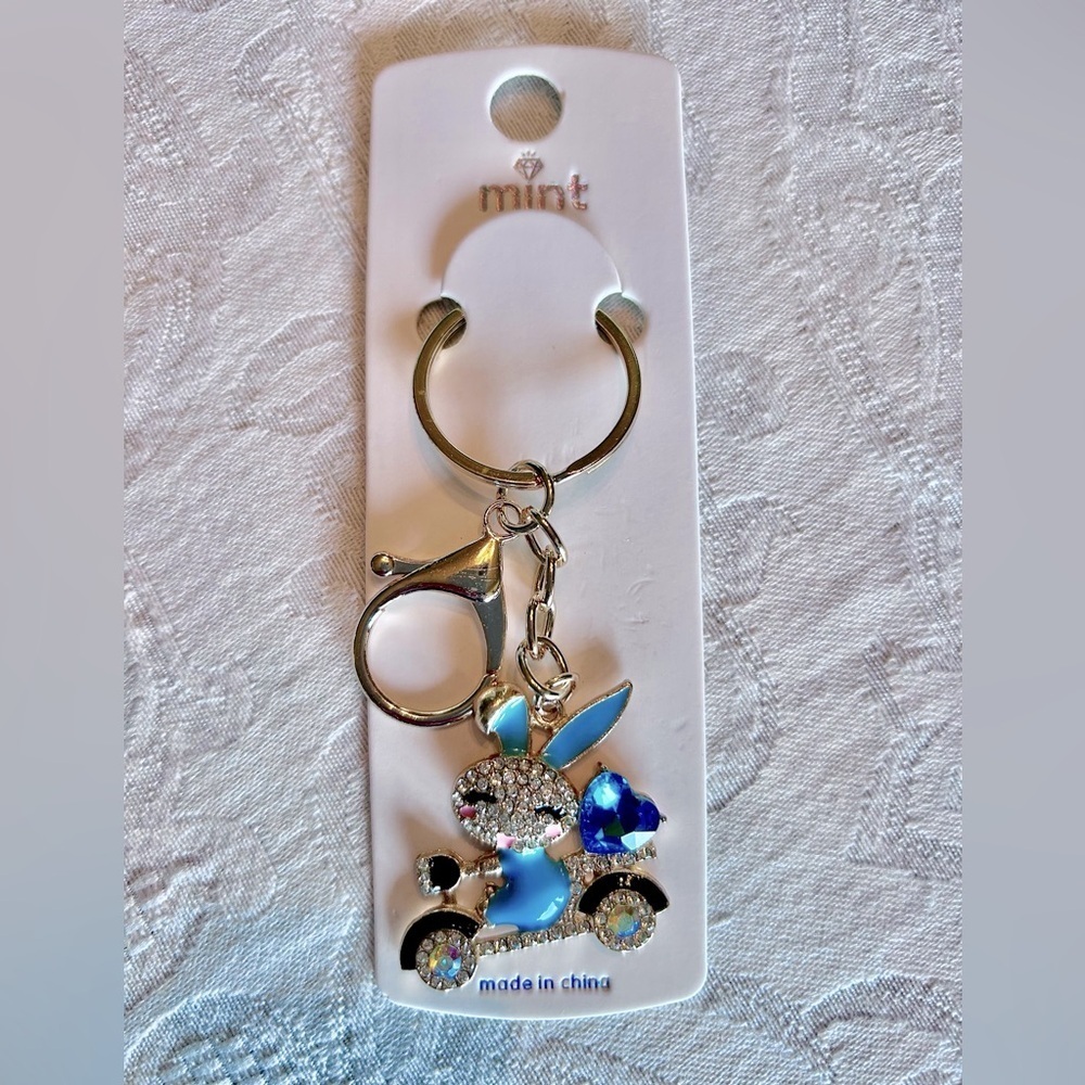 BOGO (2) for $12 ! Mint Bunny Keychain/Bag Charms - Picture 3 of 5